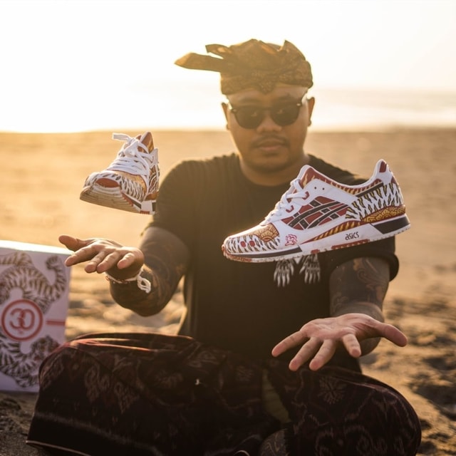 merayakan 30 tahun asics gel lyte III ekamardiys dan isser whitey james bikin sneakers asics jadi indonesia banget